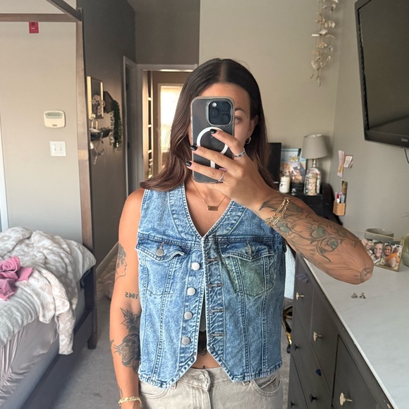 Universal Thread Blue Denim Vest - Picture 7 of 7